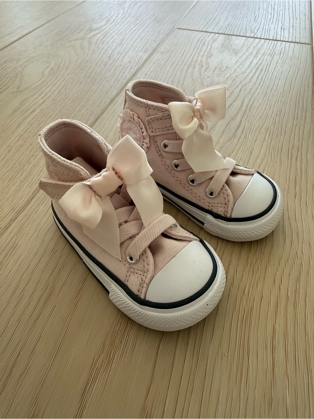 NWOT Converse Kids Light Pink High-Top Sneakers with Satin Bows